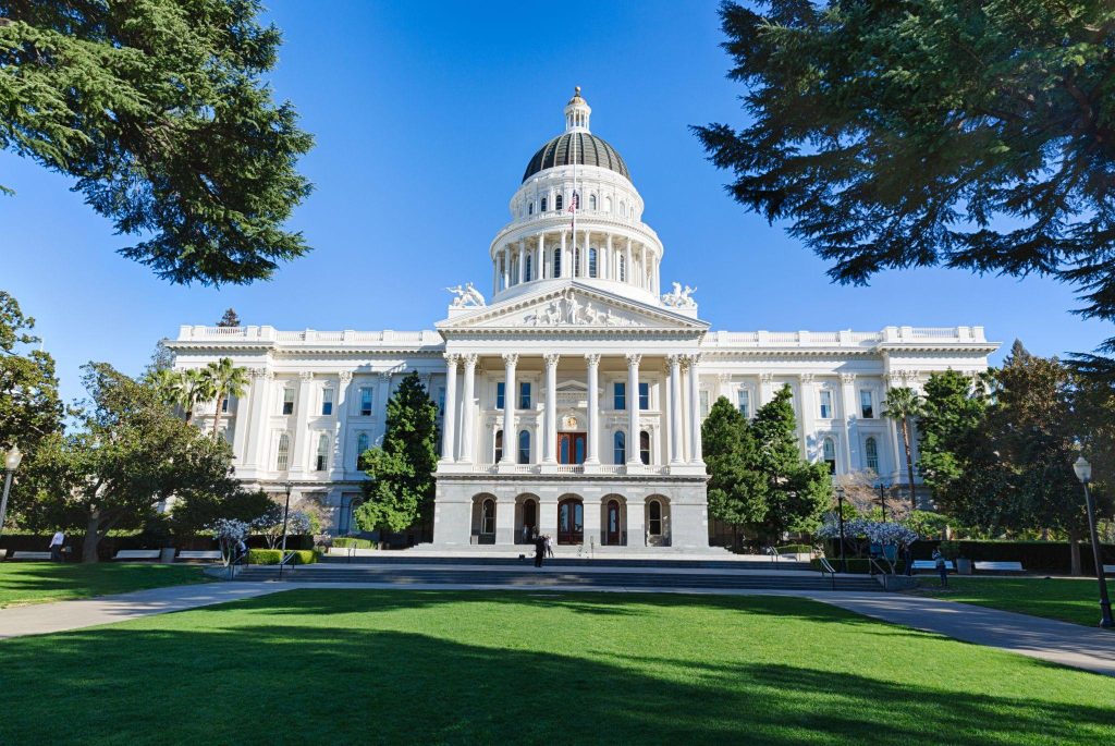 Photo of California capitol, the place where new legislation on immigration will be taken up